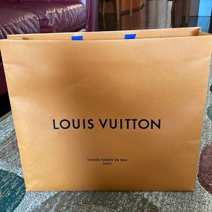 Big Louis Vuitton shopping bag